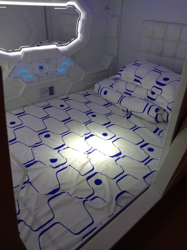 Vspace Capsule & Cafe Hotel